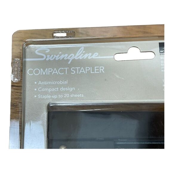 Swingline Compact Anti-Microbial Runway Stapler Half Strip Black 20 Sheet - Picture 3 of 3